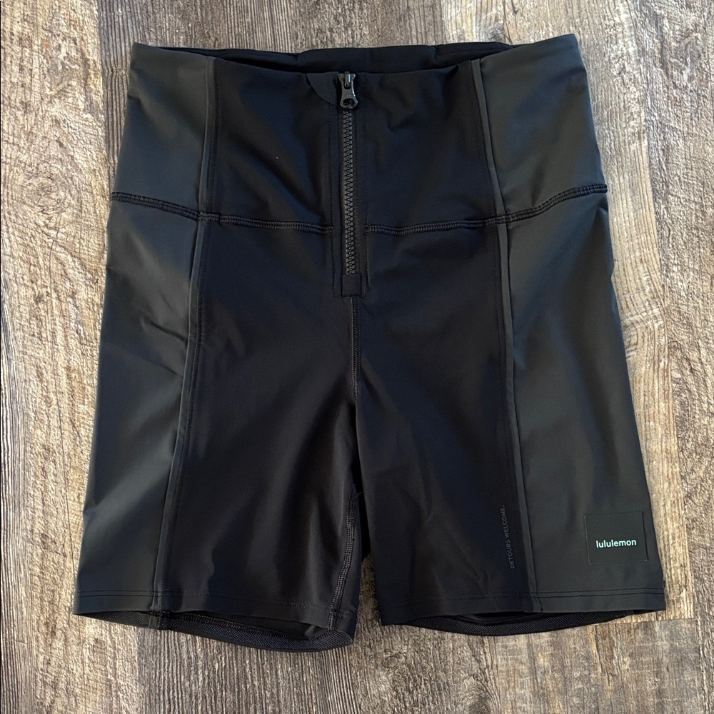 lululemon athletica Women's Black Bike Shorts